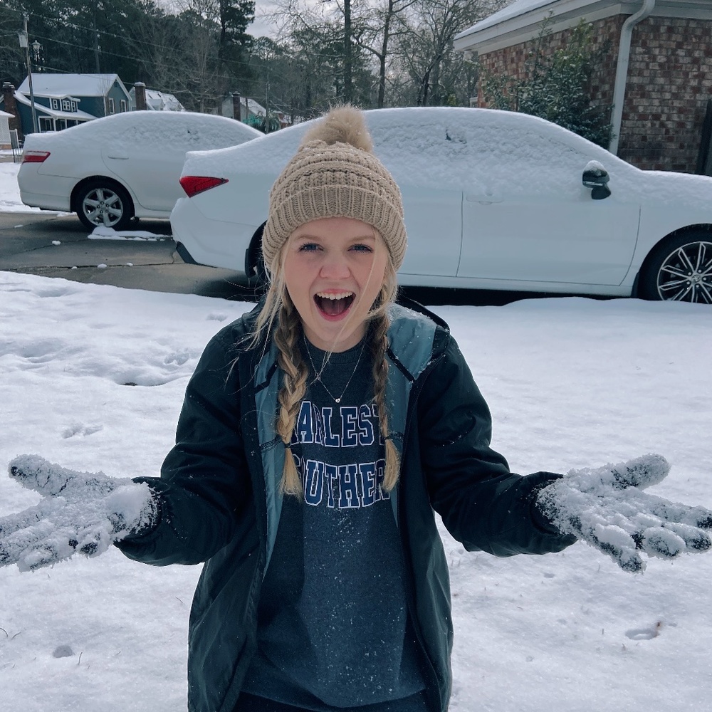 Meet your Posher, Hannah